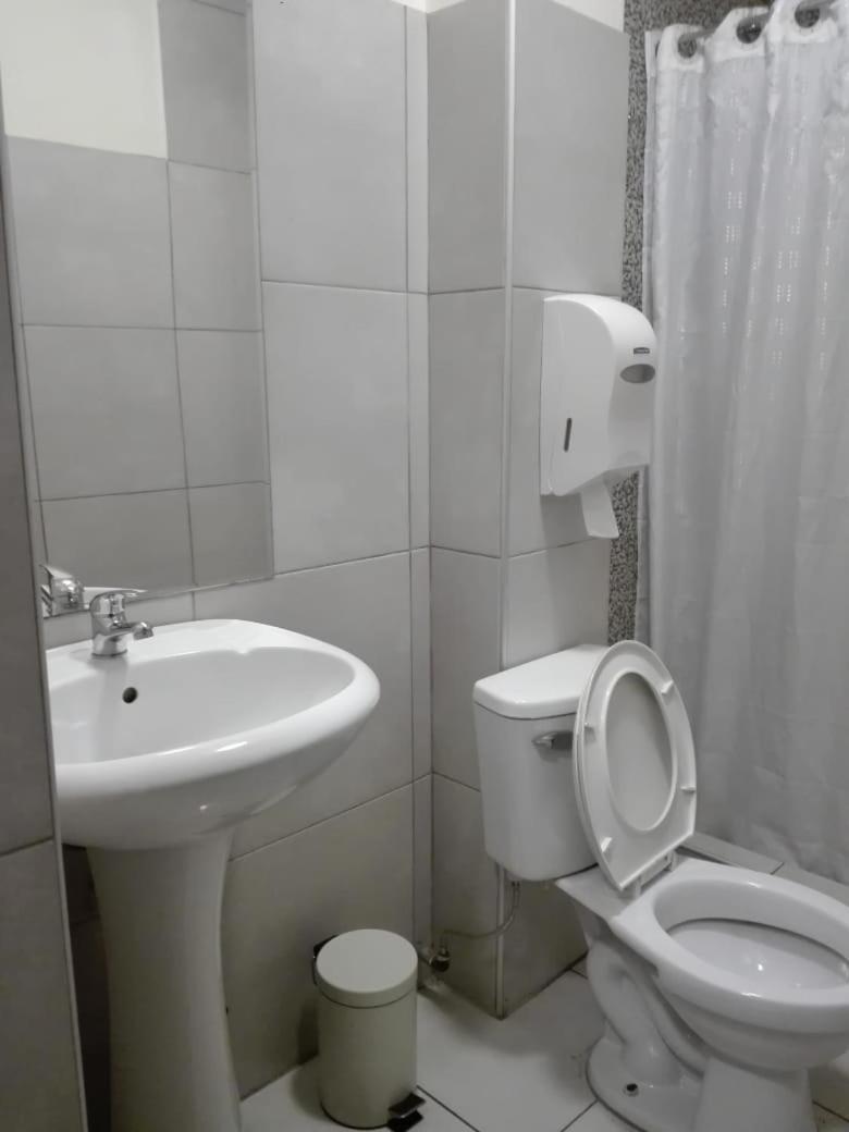 טרוחיו Ivankaa Hostel מראה חיצוני תמונה